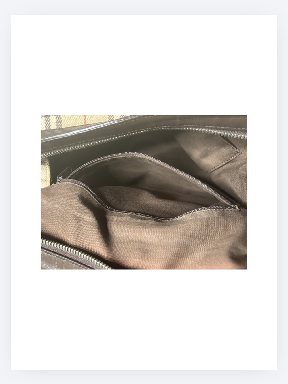 FINAL SALE 🚨 MASSIVE PRICE GOUGE ‼️ Burberry Document Bag - Picture 8 of 8
